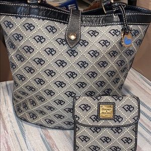 Dooney & Bourke bag and wallet set!